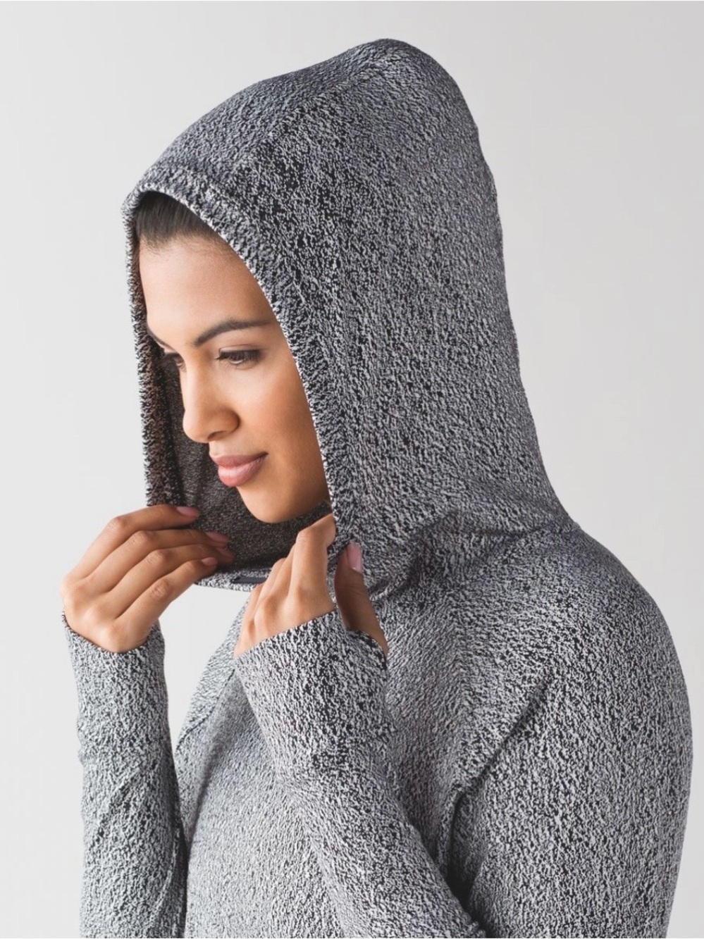 Lululemon Ready To Rulu Hoodie
Running Luon Spray Jacquard White Black - Picture 3 of 6
